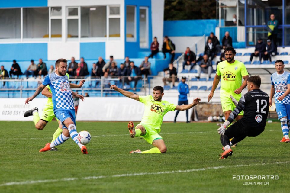 Cetatea Suceava e angrenată în lupta pentru promovarea în eșalonul al treilea. Foto Codrin Anton (Fotosport) Cetatea Suceava e angrenată în lupta pentru promovarea în eșalonul al treilea. Foto Codrin Anton (Fotosport)