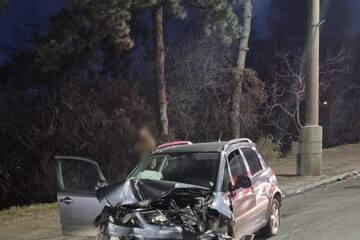 Mașina Suzuki condusă de șoferiță