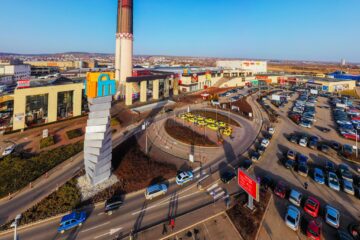 A început sezonul reducerilor de iarnă la Iulius Mall Suceava