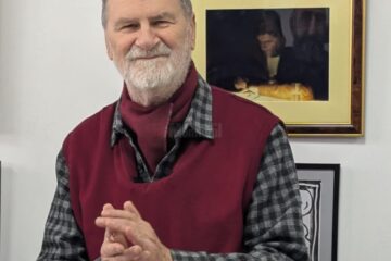 Maestrul Mihai Pânzaru-PIM, printre prieteni, la aniversarea celor 79 de ani