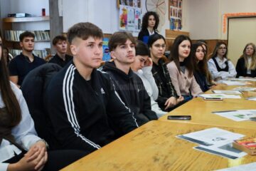 Mihai Eminescu - Eternitatea unui geniu: Activități omagiale la Liceul Tehnologic „Iorgu Vârnav Liteanu” din Liteni