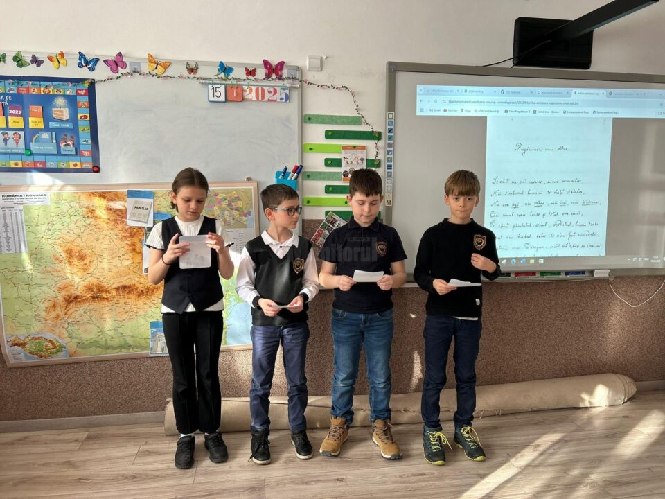 Proiectul educațional „Eminescu și eternul joc al muzelor”, la Școala Gimnazială „Miron Costin” Suceava