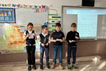 Proiectul educațional „Eminescu și eternul joc al muzelor”, la Școala Gimnazială „Miron Costin” Suceava