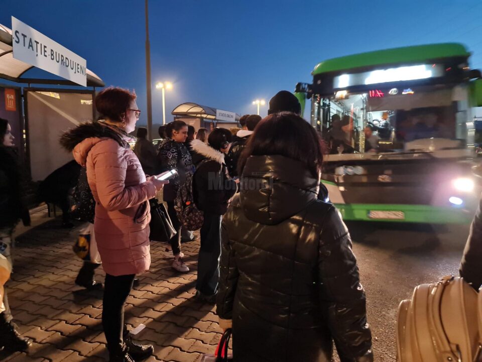 Autobuzele TPL vor continua să intre la Iulius Mall Suceava, când drumul de acces este deschis Autobuzele TPL vor continua să intre la Iulius Mall Suceava, când drumul de acces este deschis