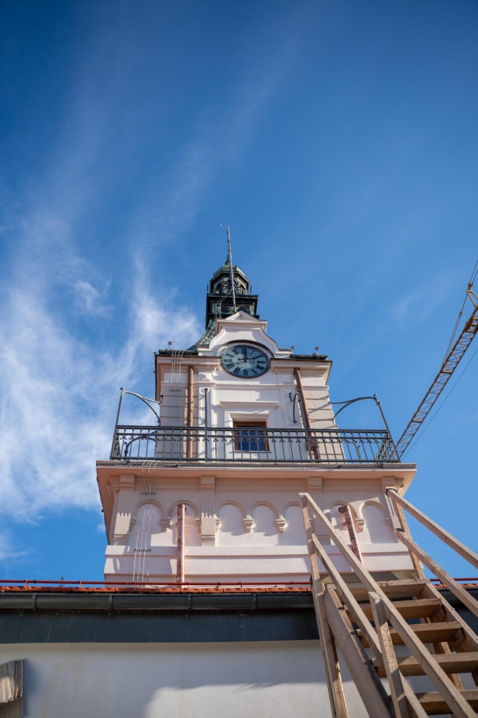 Palatul administrativ din Suceava își recapătă frumusețea de altădată