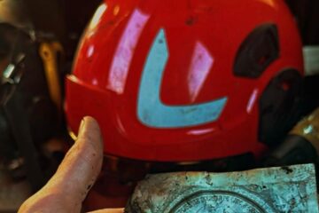 Icoana cu Mântuitorul găsită de pompieri în urma incendiului de la bucătăria de vară din Slobozia