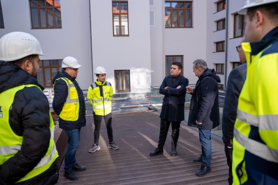 Gheorghe Șoldan spune că restaurarea Palatului Administrativ s-ar putea finaliza în toamna acestui an Gheorghe Șoldan spune că restaurarea Palatului Administrativ s-ar putea finaliza în toamna acestui an