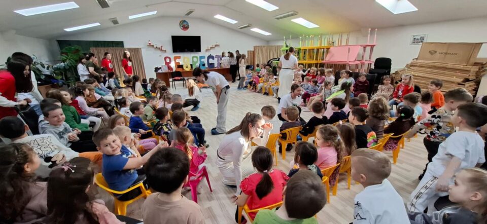 Activități educative în cadrul săptămânii județene a nonviolenței la Grădinița „Prichindel”