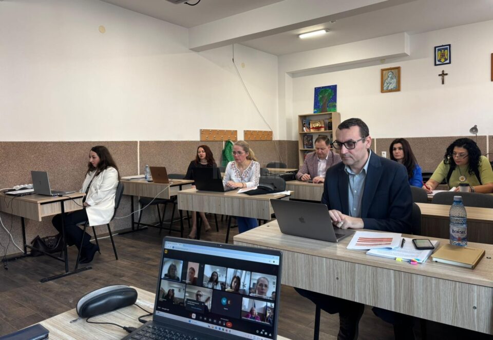 Profesori din România și Republica Moldova, la Conferința Științifică organizată de Școala „Grigore Ghica Voievod”