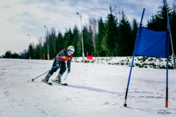 Pârtia Veverița va găzdui o competiție de schi alpin și snowboard