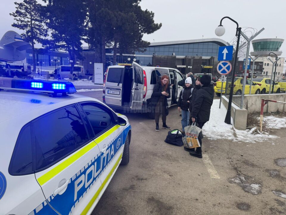 Microbuz ucrainean folosit la transportul de persoane de la aeroport