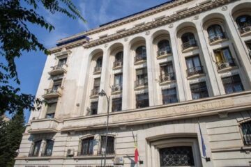 Decizia Înaltei Curți de Casație și Justiție interzice cumularea pensiei cu salariul