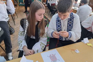 Activitatea „Să coasem împreună”, la Școala Gimnazială Bosanci