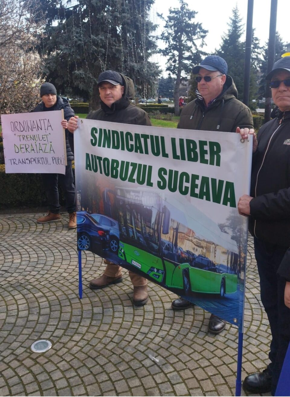 Sindicaliștii suceveni din transportul public la protestul organizat la Ploiești împotriva efectelor ordonanței ”Trenuleț”