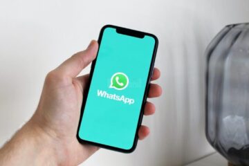 Tânără suceveancă înșelată de ”mătușa” care i-a cerut urgent bani pe Whatsapp. Foto Pexels