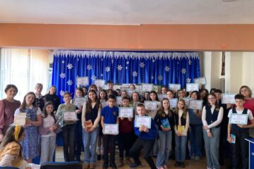 „Carnavalul poveștilor”, la Școala Gimnazială „Miron Costin” Suceava