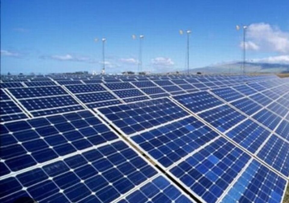 Primăria Dorna Candrenilor va construi un parc fotovoltaic printr-un proiect cu fonduri europene Primăria Dorna Candrenilor va construi un parc fotovoltaic printr-un proiect cu fonduri europene