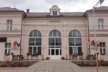 Primăria comunei Dorna Candrenilor a obținut finanțarea pentru construcția unui parc fotovoltaic