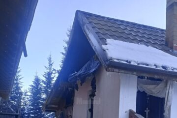 Incendiu izbucnit de la un coș de fum, la un schit din Poiana Negrii