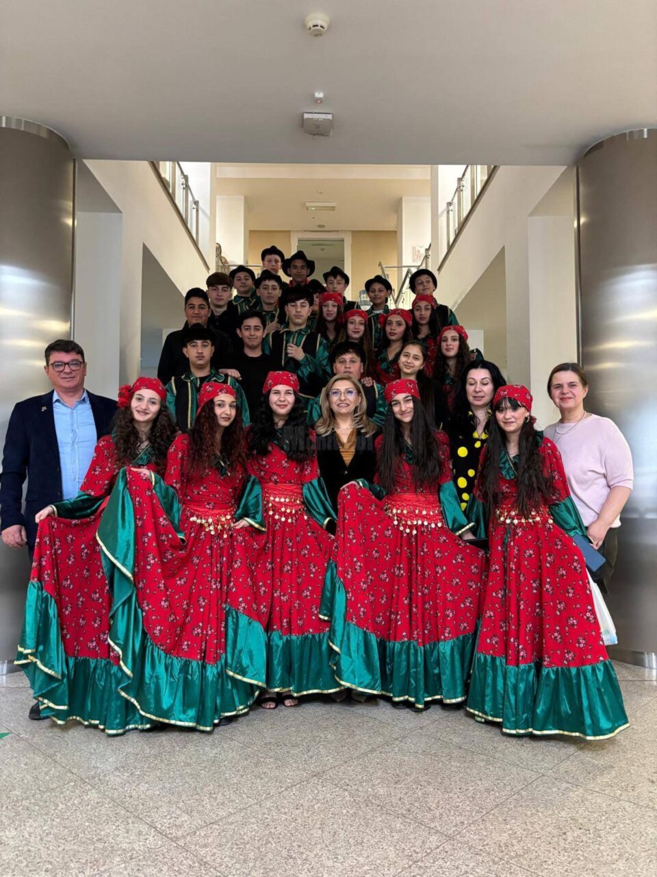 Prefectura a găzduit un eveniment dedicat Dezrobirii romilor din România