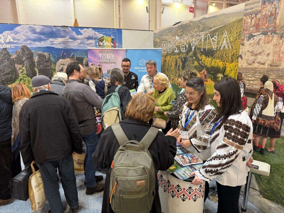 Oferta Bucovinei este promovată la Târgul de Turism al României