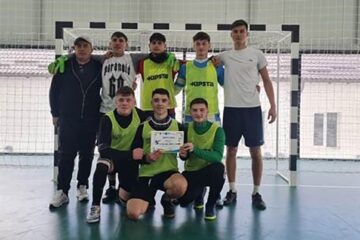 Echipa de fotbal a Liceului Tehnologic „Iorgu Vârnav Liteanu” din Liteni, campioană la faza pe cerc a Olimpiadei Naționale a Sportului Școlar