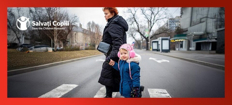 Expoziția de fotografie „Poveștile unor noi începuturi – 3 ani de curaj și speranță”, la Centrul de Consiliere și Servicii Integrate Salvați Copiii Suceava