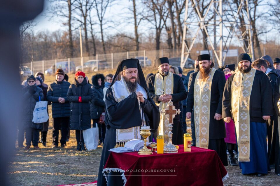 Sfințirea locului și punerea pietrei de temelie pentru un nou lăcaș de cult închinat părinților Maicii Domnului