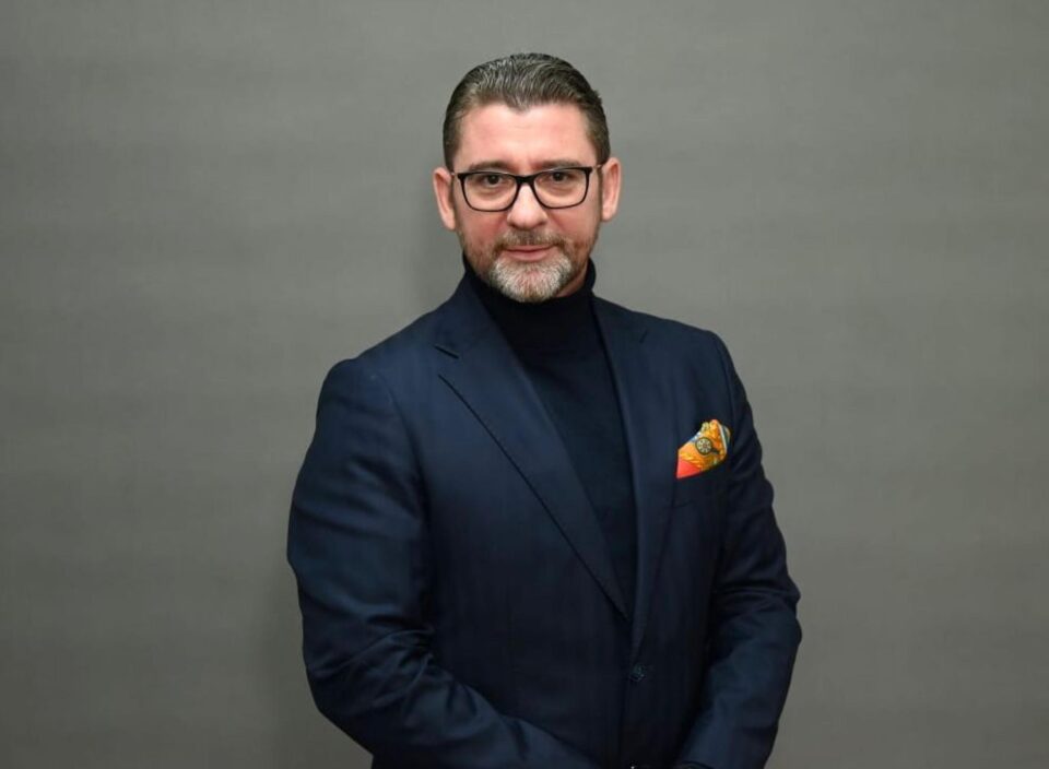 Traian Andronachi a demisionat din Consiliul Local Rădăuți și se pregătește să preia funcția de prefect Traian Andronachi a demisionat din Consiliul Local Rădăuți și se pregătește să preia funcția de prefect