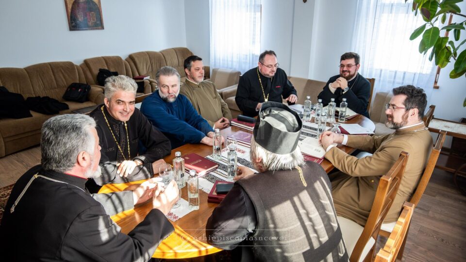 Întâlnire de lucru cu preoții ce oferă asistență religioasă în unitățile bugetare din județul Suceava