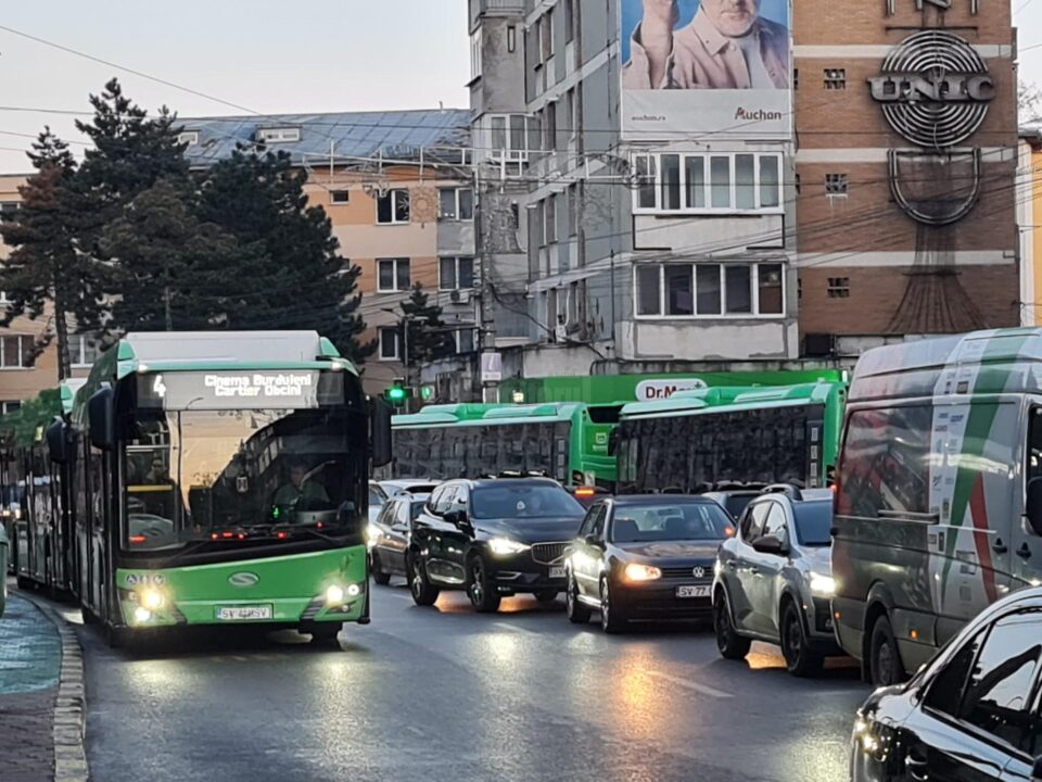 20 de călătorii gratuite cu autobuzele TPL, lunar, pentru studenții din Suceava