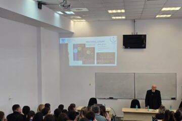 Istoricul și diplomatul Vitalie Văratic a prezentat „Misterul leilor”