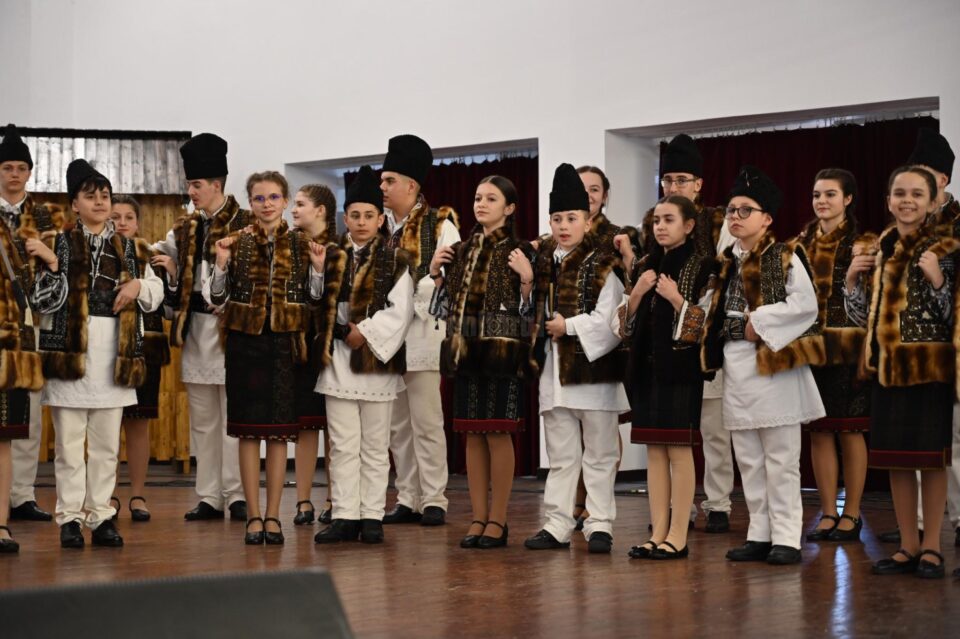Folclorul autentic a fost celebrat în Țara Dornelor la festivalurile „Comori de Suflet Românesc” și „Cântec din Țara de Sus”