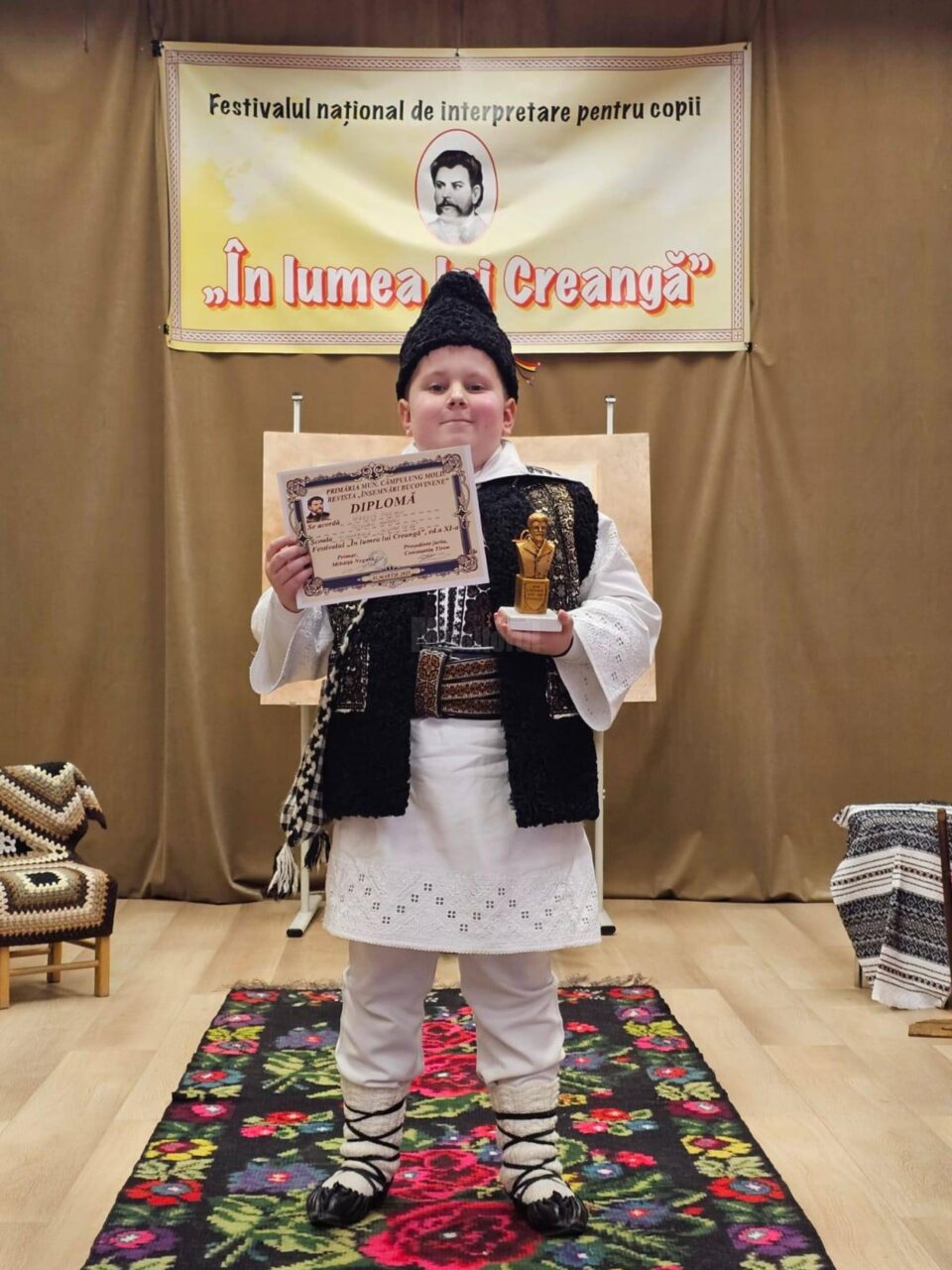 Trofeul Festivalului național de interpretare pentru copii „În lumea lui Creangă”, ediția a XI-a, a fost câștigat de elevul Andrei Bodnar