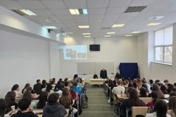Istoricul și diplomatul Vitalie Văratic a prezentat „Misterul leilor”