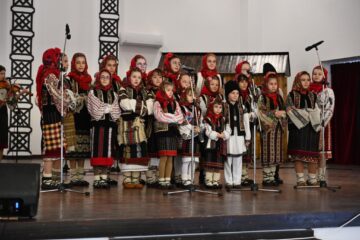 Folclorul autentic a fost celebrat în Țara Dornelor la festivalurile „Comori de Suflet Românesc” și „Cântec din Țara de Sus”