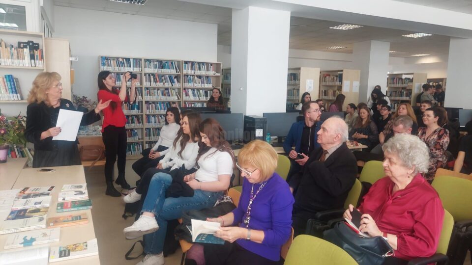 Doina Ruști și-a lansat la Suceava cel mai recent roman, Ferenike, în cadrul Zilelor Universității