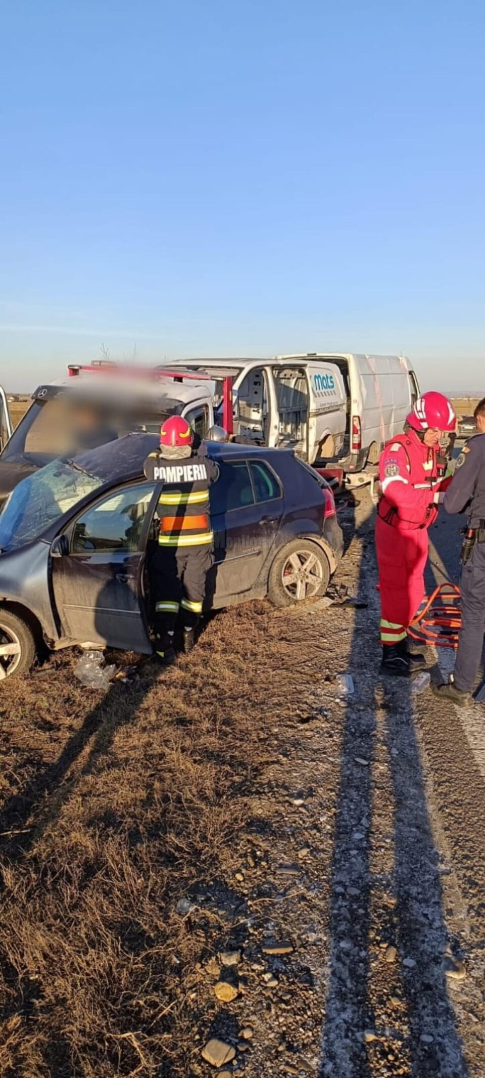 Accident cu trei mașini implicate, la Marginea