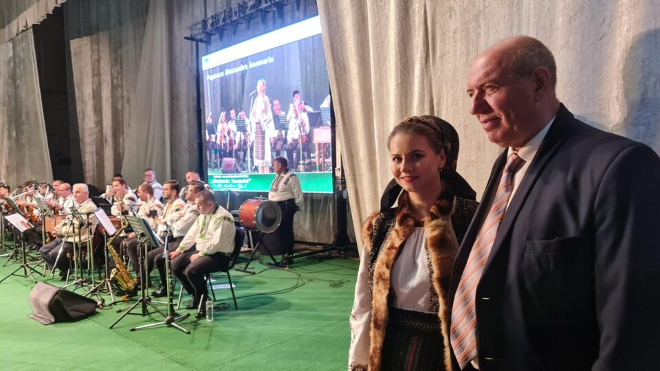 „Azi cânt pentru tine, mamă!”, spectacol gratuit oferit vineri sucevenilor de Școala Populară de Arte „Ion Irimescu” Suceava