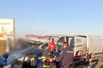 Accident cu trei mașini implicate, la Marginea