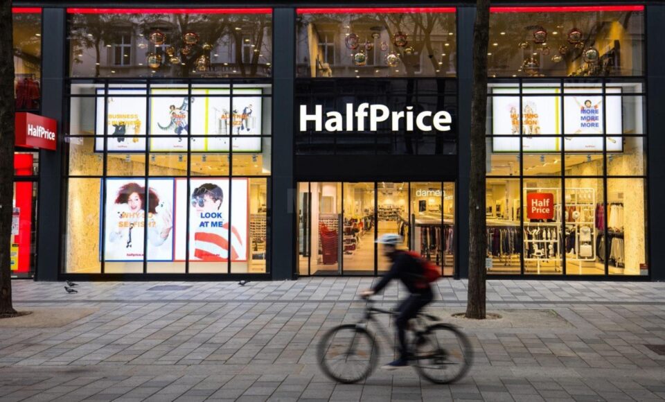 Lanțul de retail HalfPrice va inaugura la Iulius Mall Suceava prima sa locație din estul țării