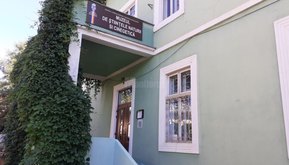 Muzeul de Științe ale Naturii și Cinegetică din Vatra Dornei va fi închis pe perioada derulării lucrărilor de reabilitare energetică Muzeul de Științe ale Naturii și Cinegetică din Vatra Dornei va fi închis pe perioada derulării lucrărilor de reabilitare energetică