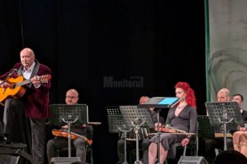 Candoarea primăverii, simfonia bucuriei și speranței, în „Florile Salcâmilor Nebuni”, spectacol susținut, la Suceava, de Tudor Gheorghe