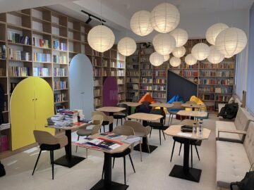 Bibliotecă modernizată cu o donație de 28.000 euro, la LPS Suceava