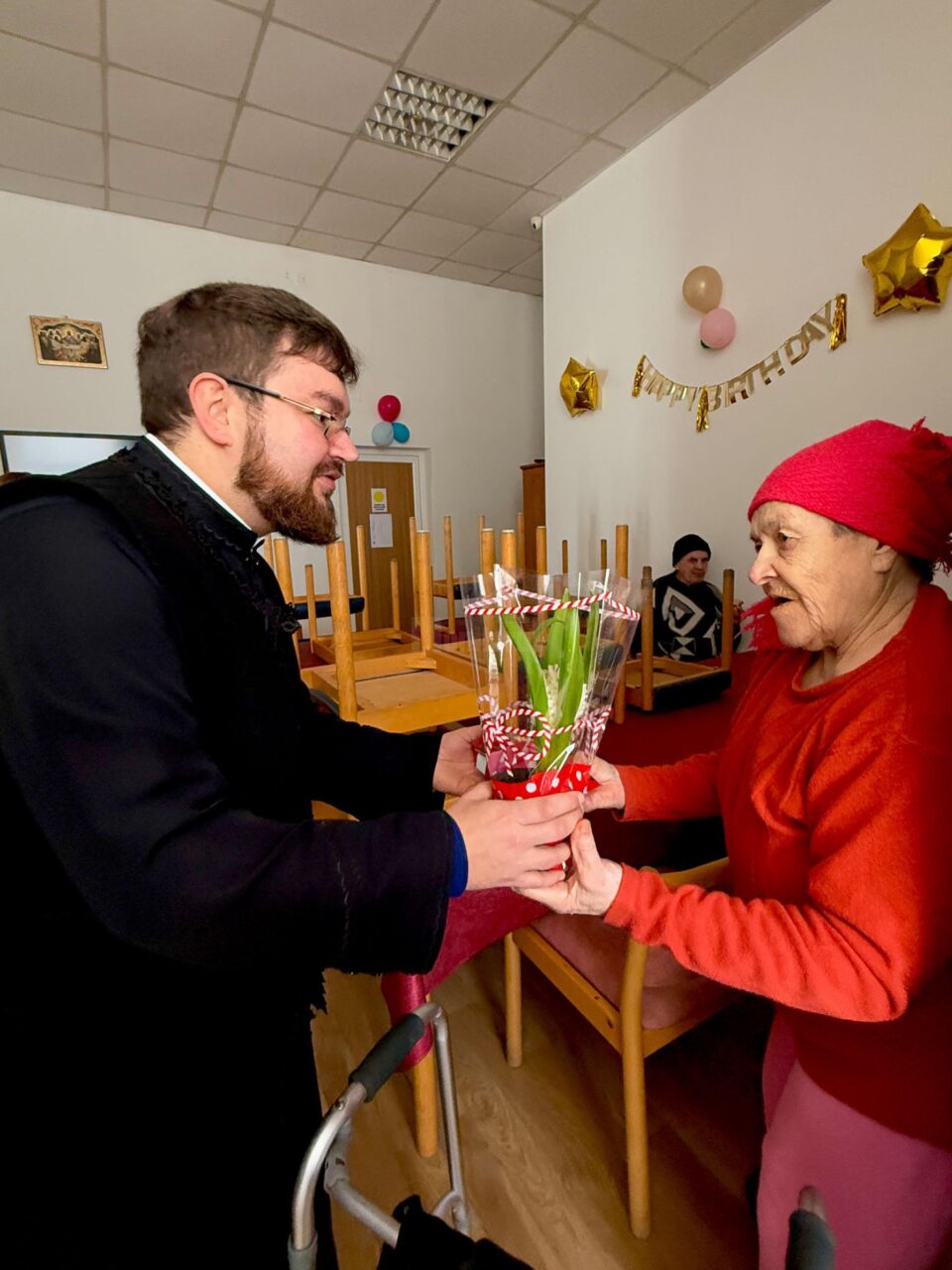 Bucurie și recunoștință pentru 300 de vârstnici din județul Suceava cu ocazia zilei de 8 Martie