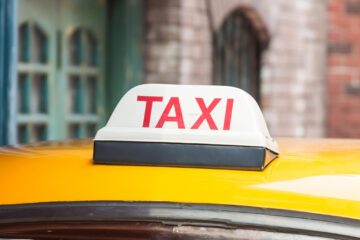 Cât de greu este să obții un atestat taxi în Suceava?