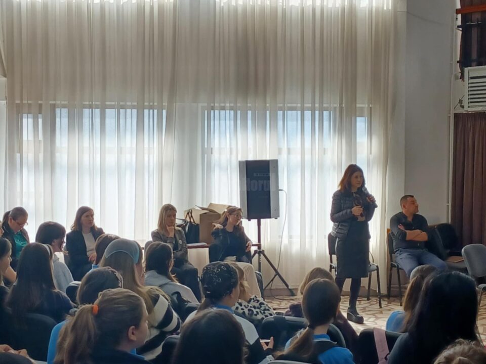 „Șansa ta este educația”, activitate desfășurată la Liceul Tehnologic „Ștefan cel Mare” Cajvana