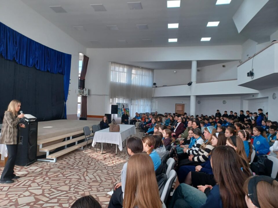 „Șansa ta este educația”, activitate desfășurată la Liceul Tehnologic „Ștefan cel Mare” Cajvana