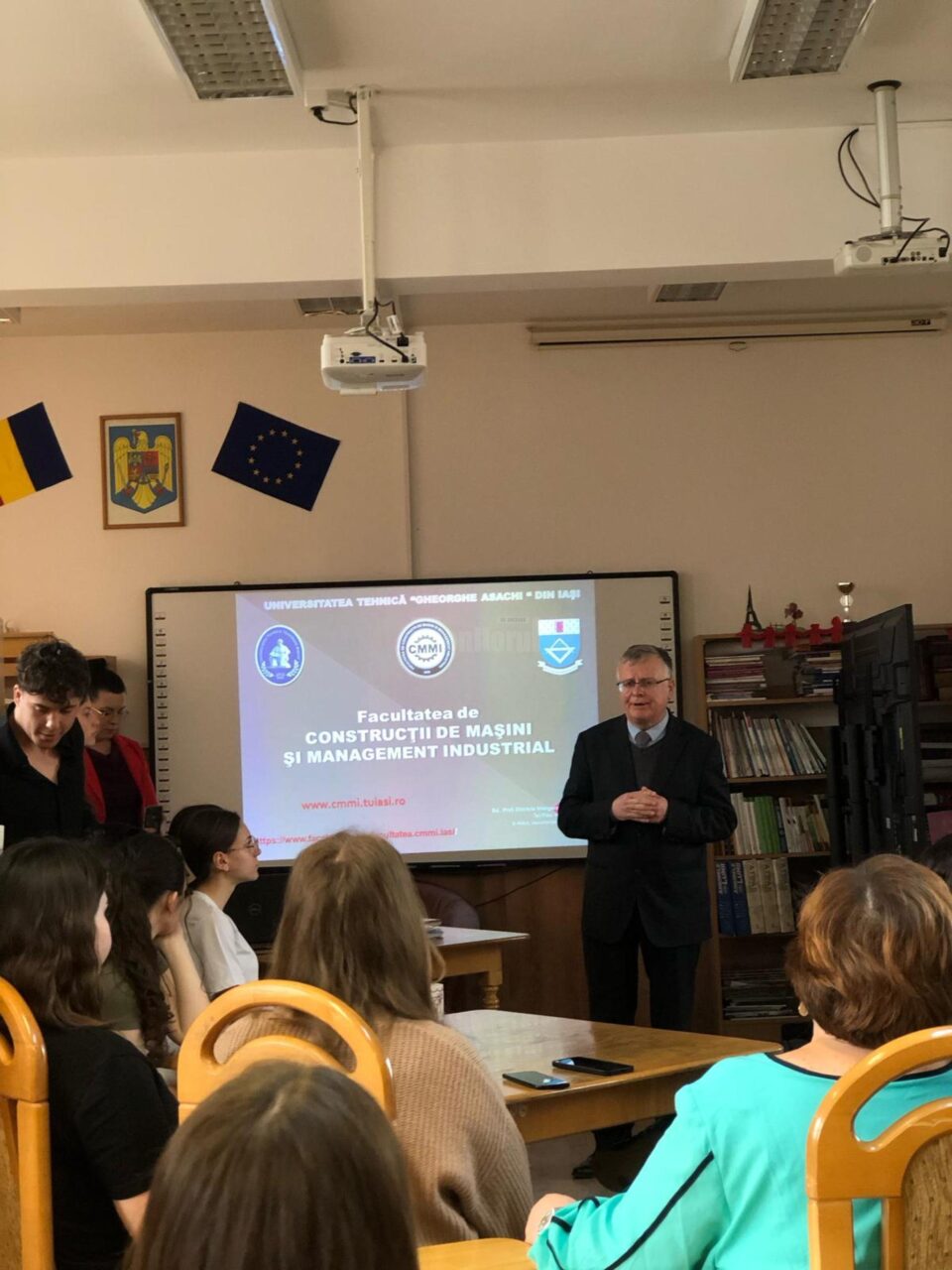 Viitor în inginerie: Elevii din Liteni descoperă oferta educațională a CMMI Iași Viitor în inginerie: Elevii din Liteni descoperă oferta educațională a CMMI Iași