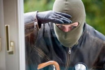 S-au furat 200.000 de euro din casa unui notar public